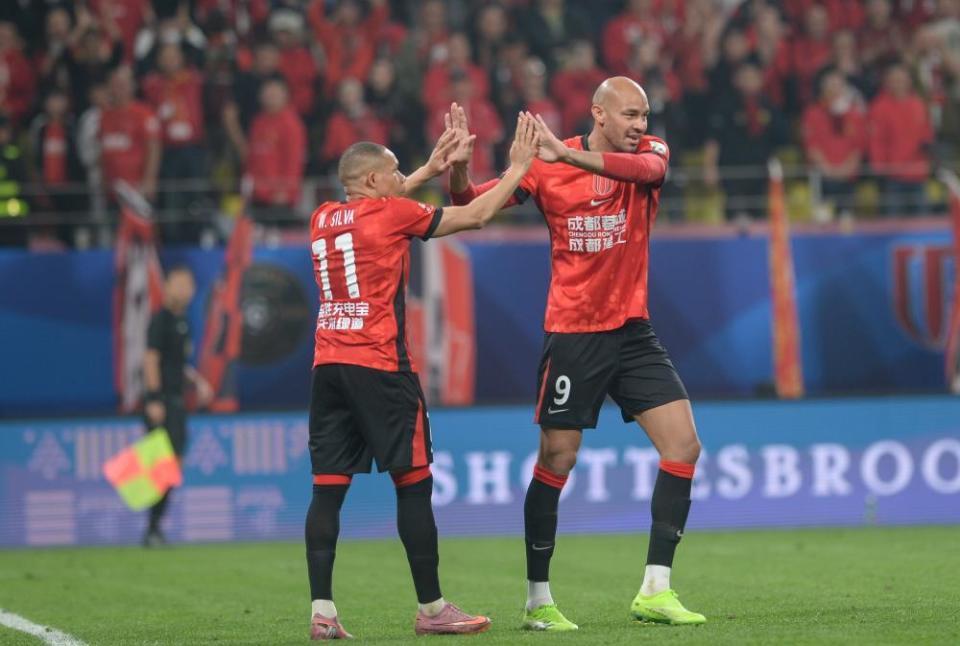 体育分析工具-蓉城两连胜领跑中超！泰山河南“清零”，5队不胜，津门虎垫底